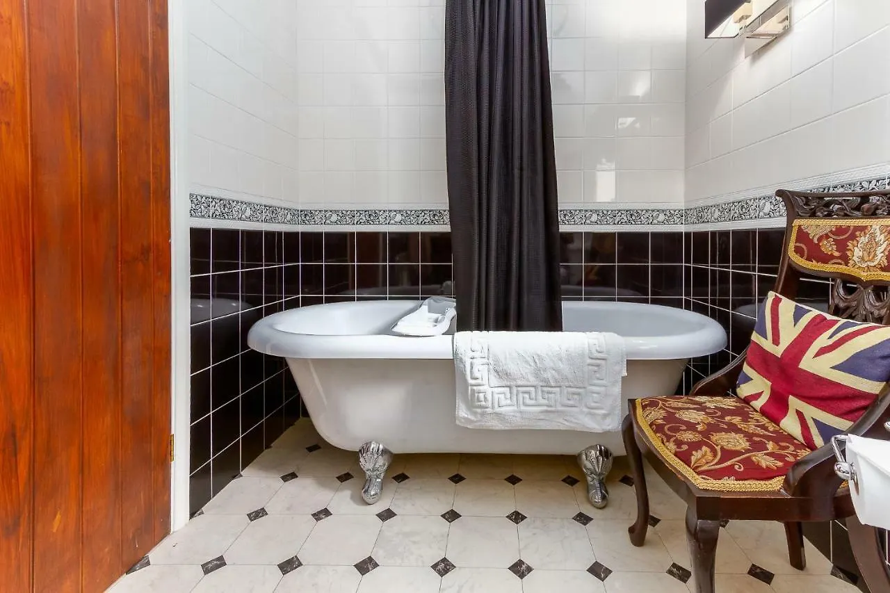 *** Guest house Three Kings Studios Chester United Kingdom